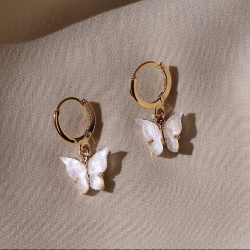 Butterfly Earrings 💗🦋